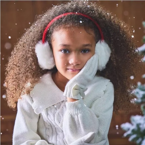 Janie And Jack Cable Knit Scallop Collar Sweater - Picture 3 of 16